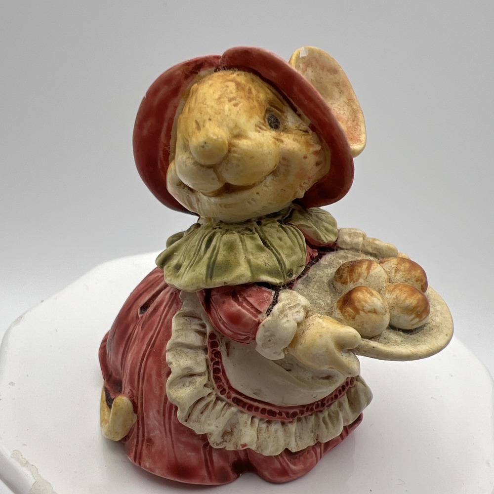 Ganz 1991 Little Cheesers Great Aunt Rose W/ Tray Figurine Mouse # 05314
